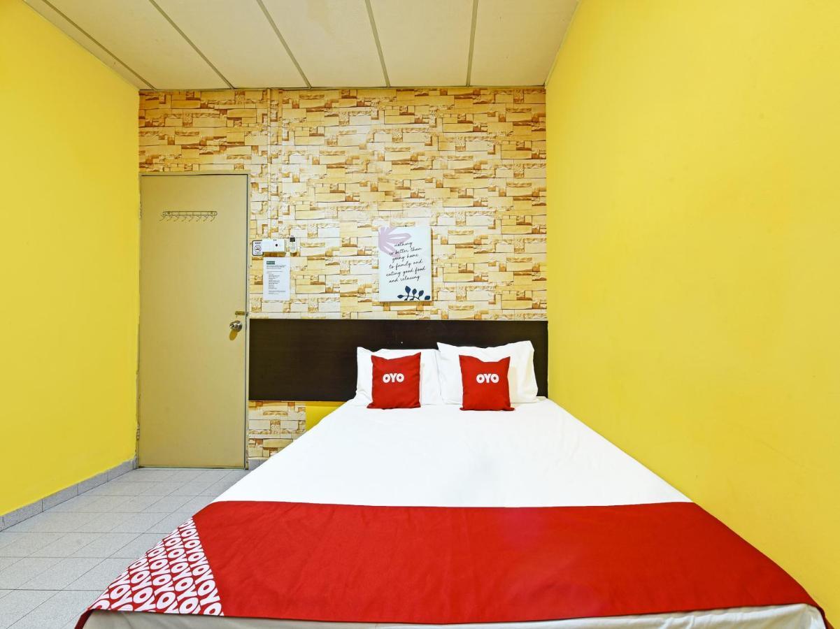 Oyo 90363 Nyamanya Inn Kuantan Esterno foto
